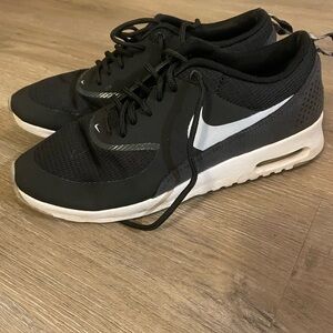 Women’s Nike Air Max Thea
